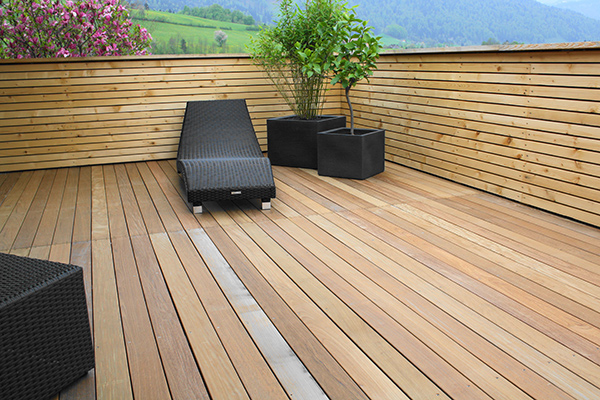 Holzterrasse